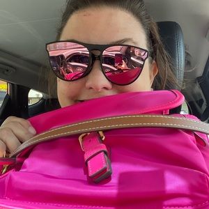 Meet your Posher, Carrie